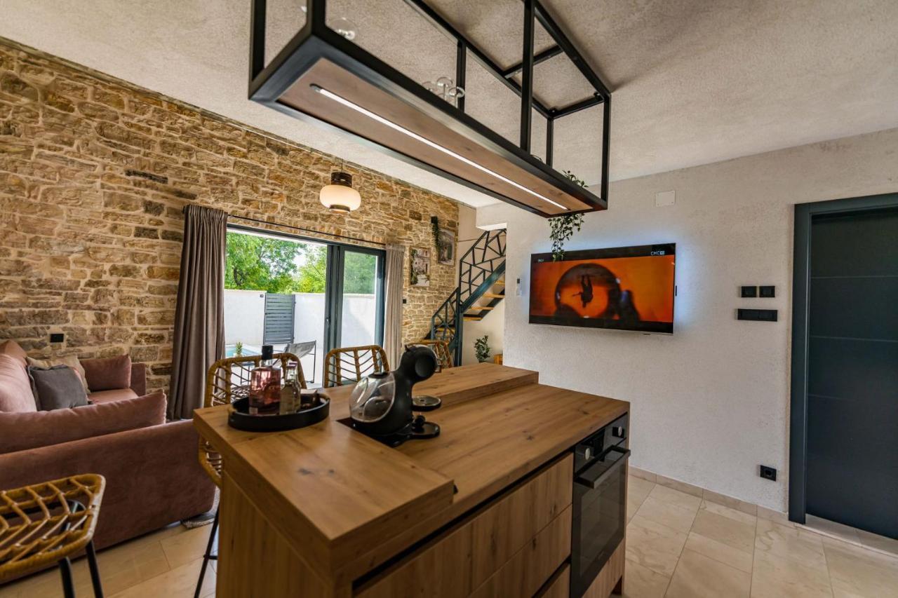 Pridraga Stone House With Pool Poeta 빌라 외부 사진