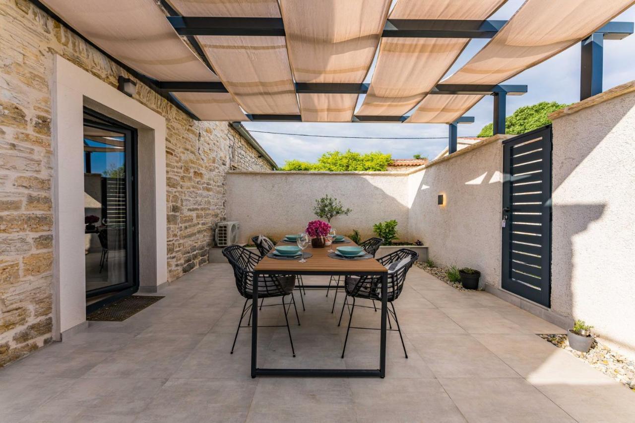 Pridraga Stone House With Pool Poeta 빌라 외부 사진